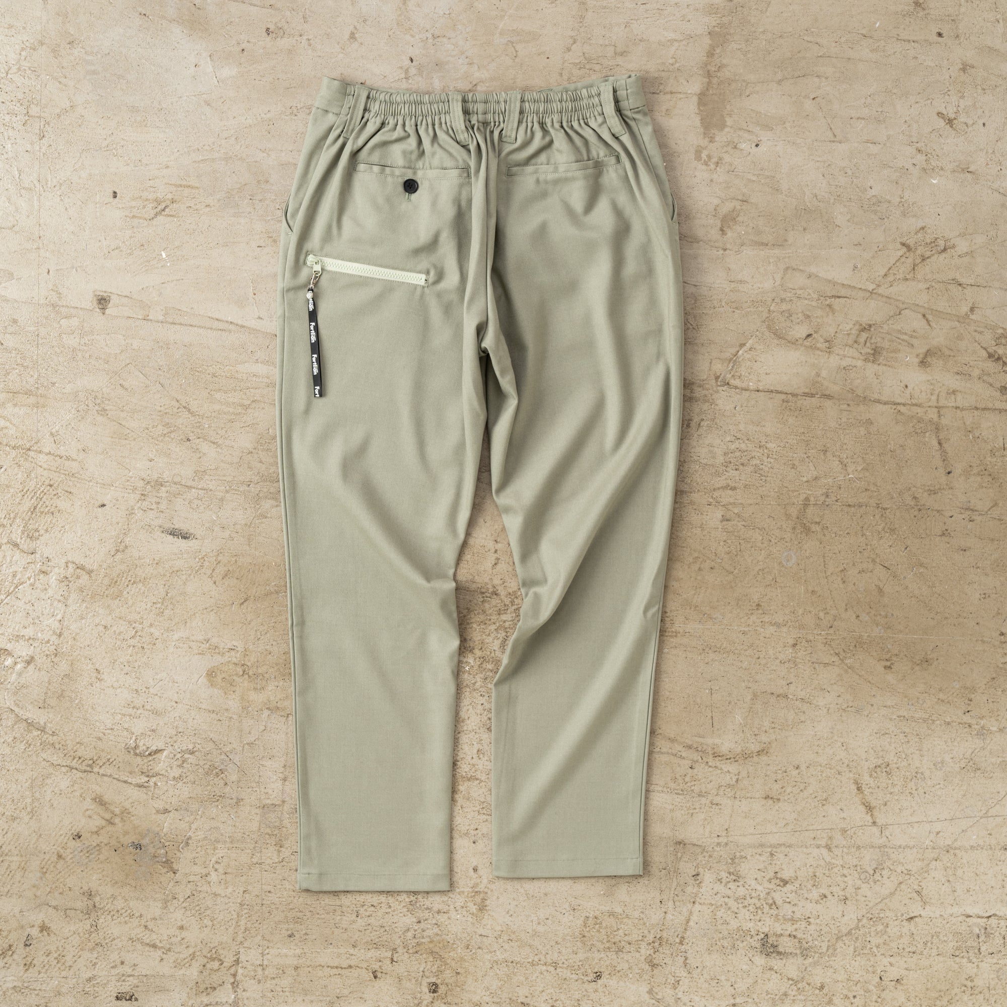 イージークロップドパンツ 5周年感謝祭セール! 全品40％off